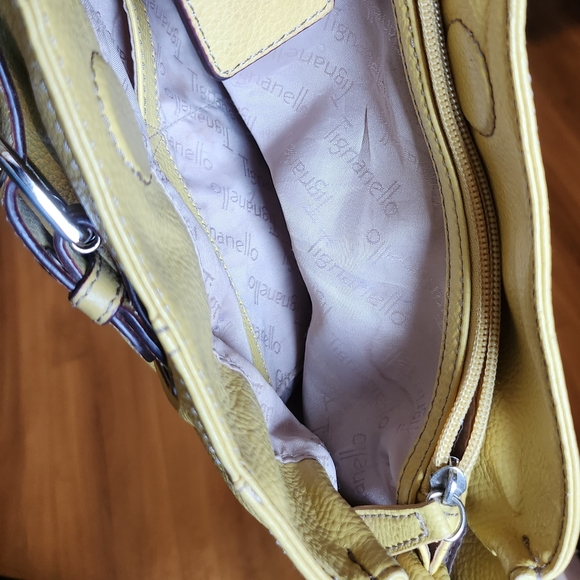 **TIGNANELLO** yellow leather shoulder bag with built-in wallet. - Picture 8 of 14